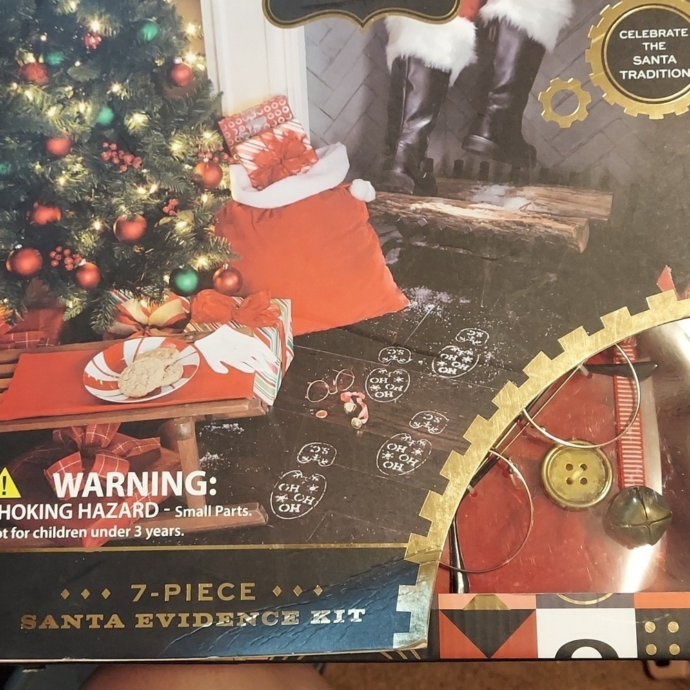 NIB 7-Piece Santa Evidence Kit